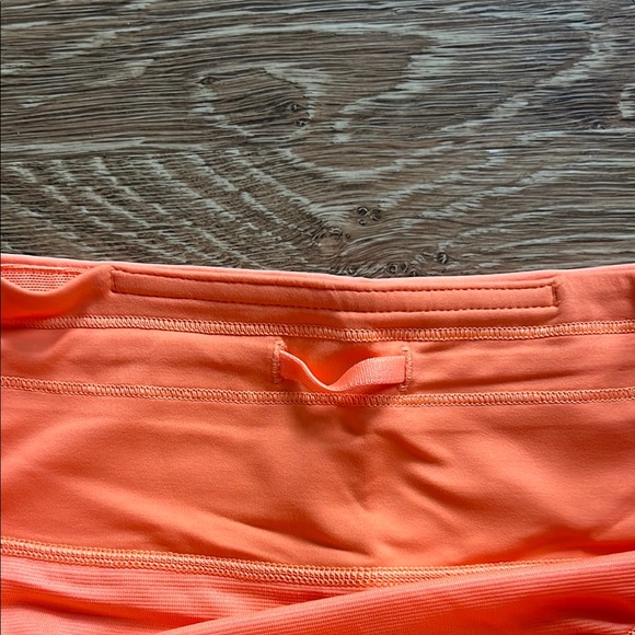 Lululemon 4” MR Speed Up Short - Picture 4 of 5